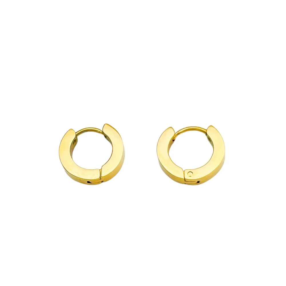 

New arrival amazon popular earrings trend 2021 fashion hoop 21524 earring for woman gift