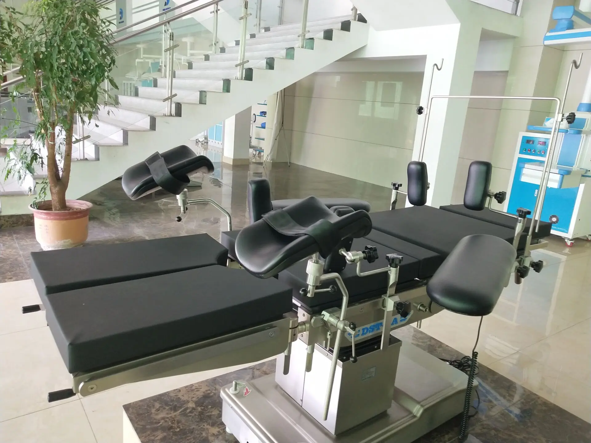 
YUDA MEDICAL DST-1A electric operating theater OR table price for general surgery 