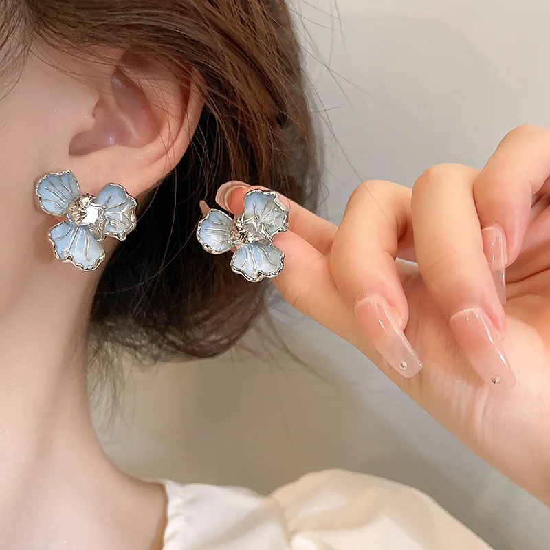 

2023 Luxury Brass Stud Earring Zircon Crystal Earring Enameled Blue Flower Silver Earrings For Women