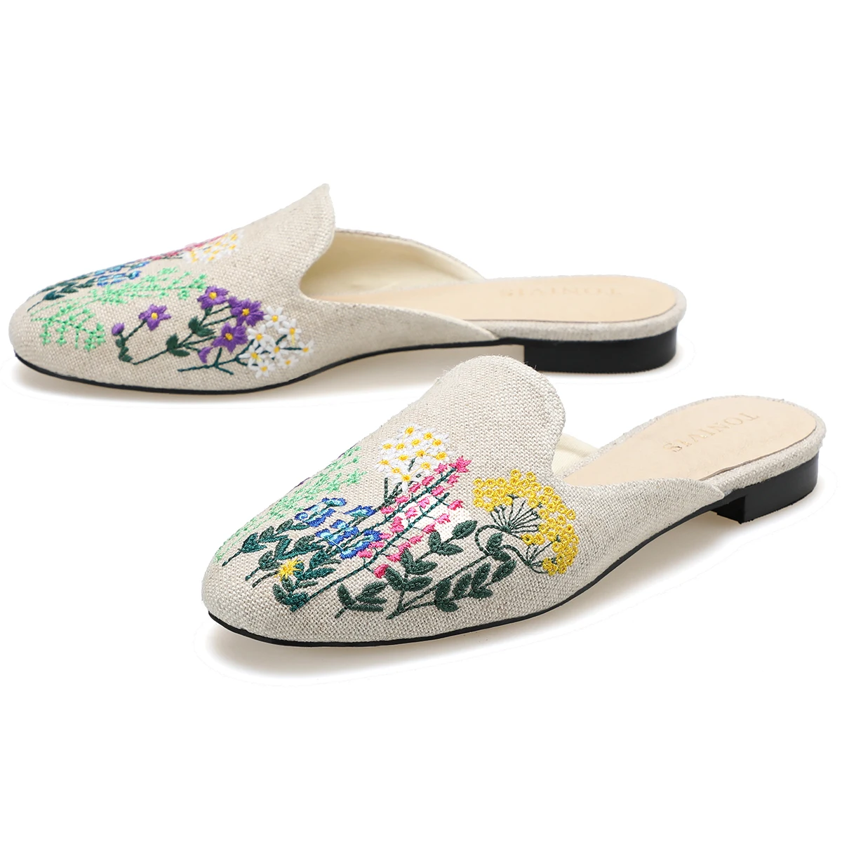 

Embroidery slippers for women