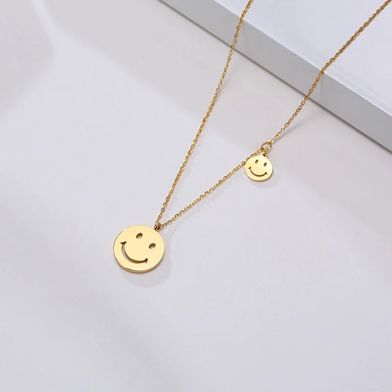 

Cute Smiley Face Gold Plated Stainless Steel Chain Necklace Pendant Necklace For Women Gifts