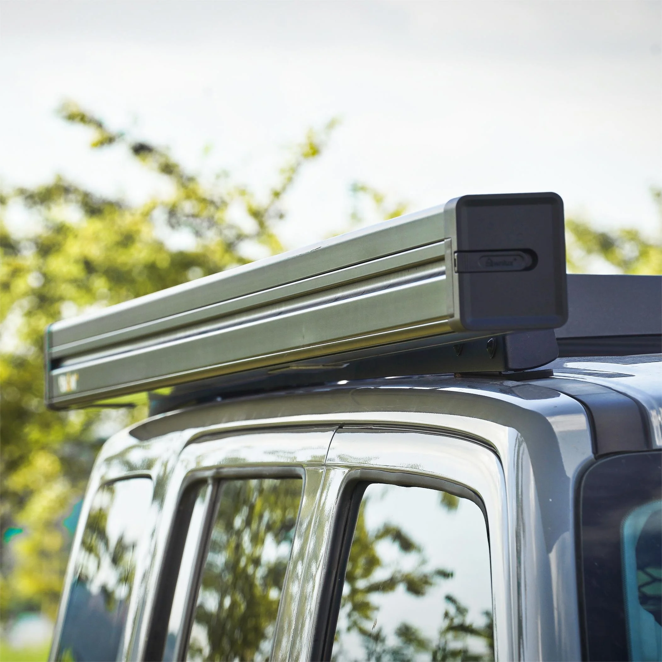 Overland Camping Retractable Truck Aluminum Cover 4wd Suv Waterproof Outdoor case 4x4 Car Awning Tent Camp
