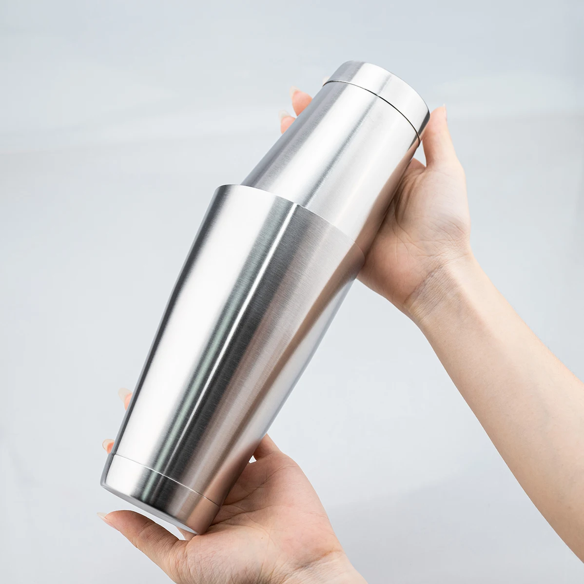 Custom Logo Color Metal Bar Tools Shaker 500/700ml Professional Stainless Steel Coctelera Boston Cocktail Shaker