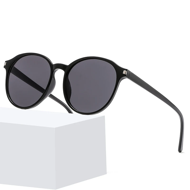 

Wholesale Ready Stocked Fashion 2021 Plastic Shades Sunglasses, 5 colors