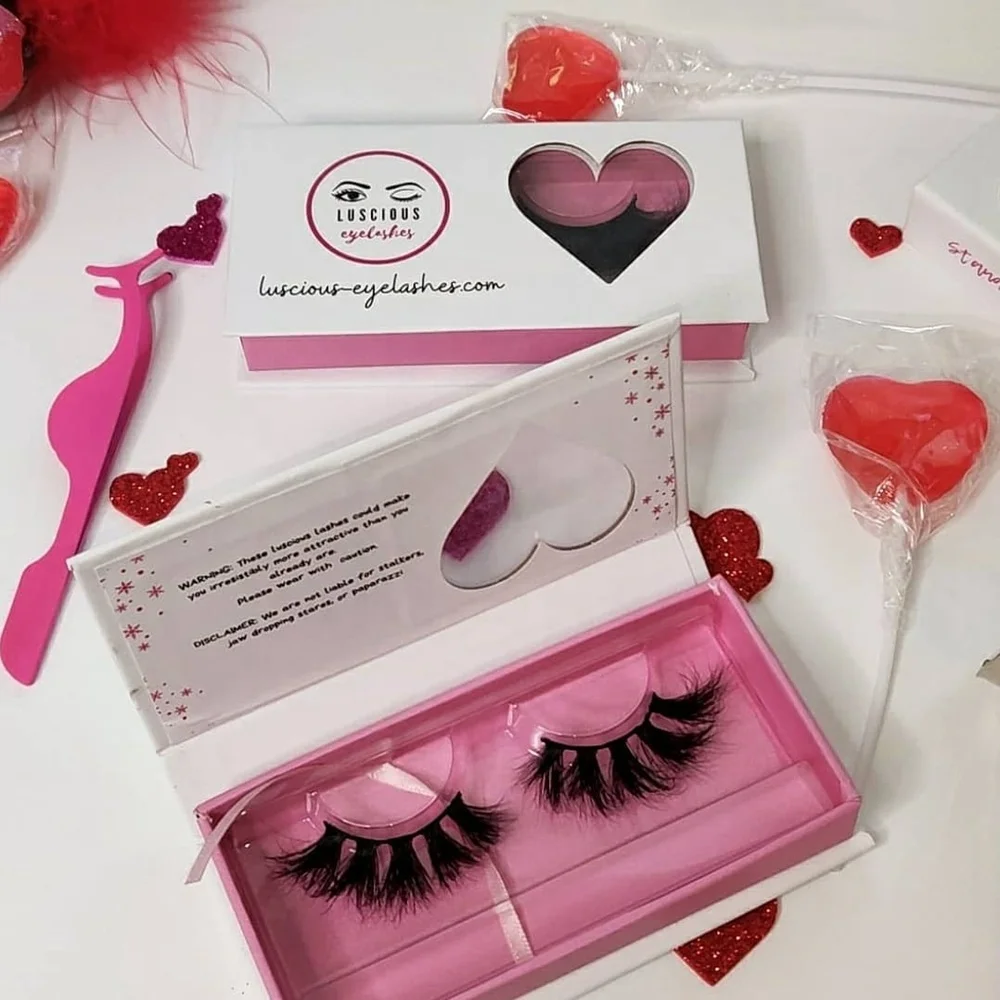 

Buy white ang hot pink eyelash package private label heart shape lashbox packaging lash3d wholesale vendor cusomized box 25mm, Natural black