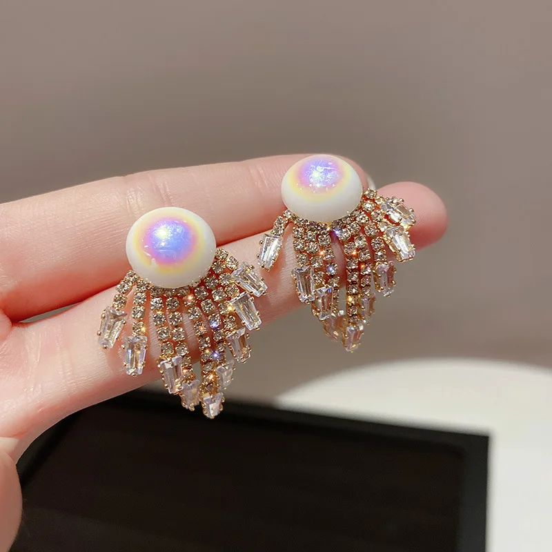 

claw crystal dangle pearl earrings women statement