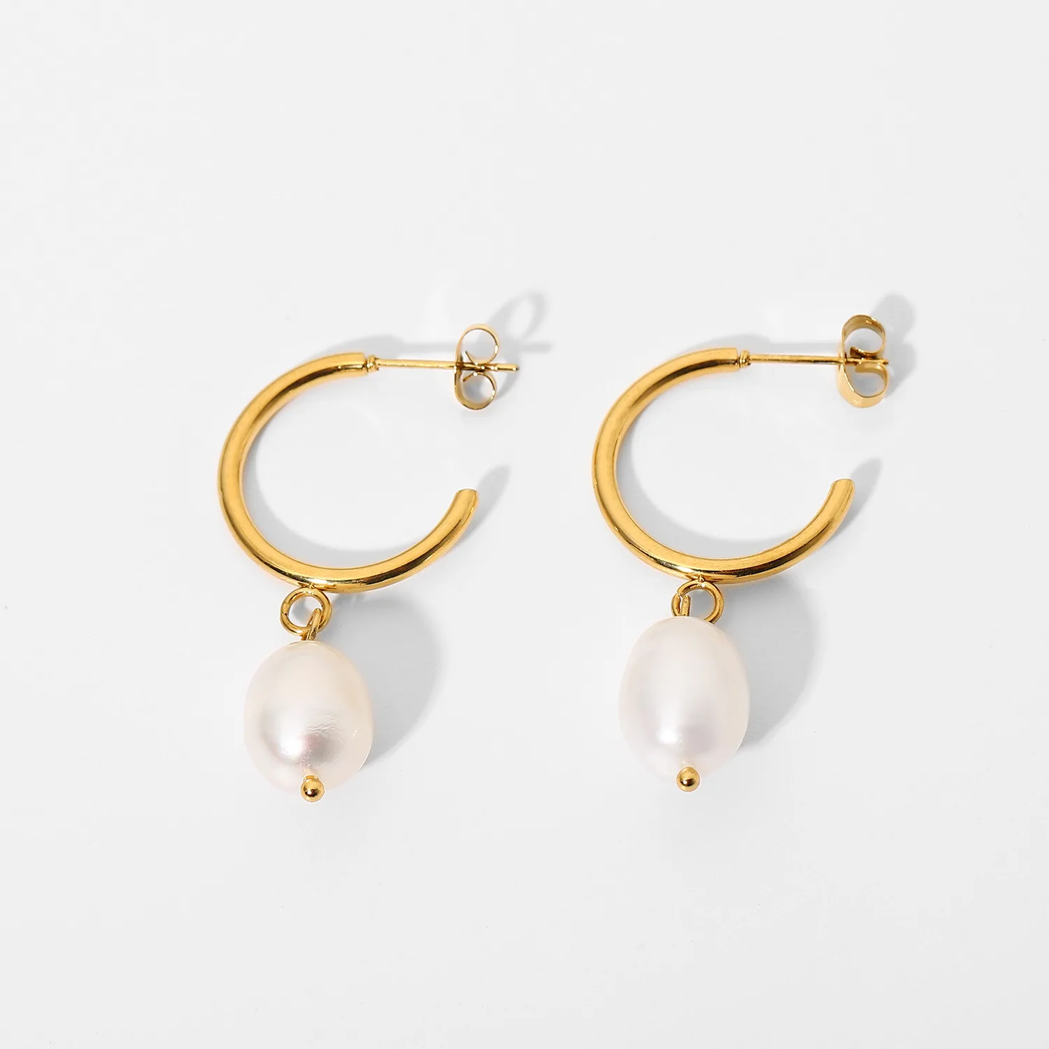 

French Style Natural Freshwater Pearl Earrings Women 18k Gold Plated Stainless Steel Pearl Dangle Earrings