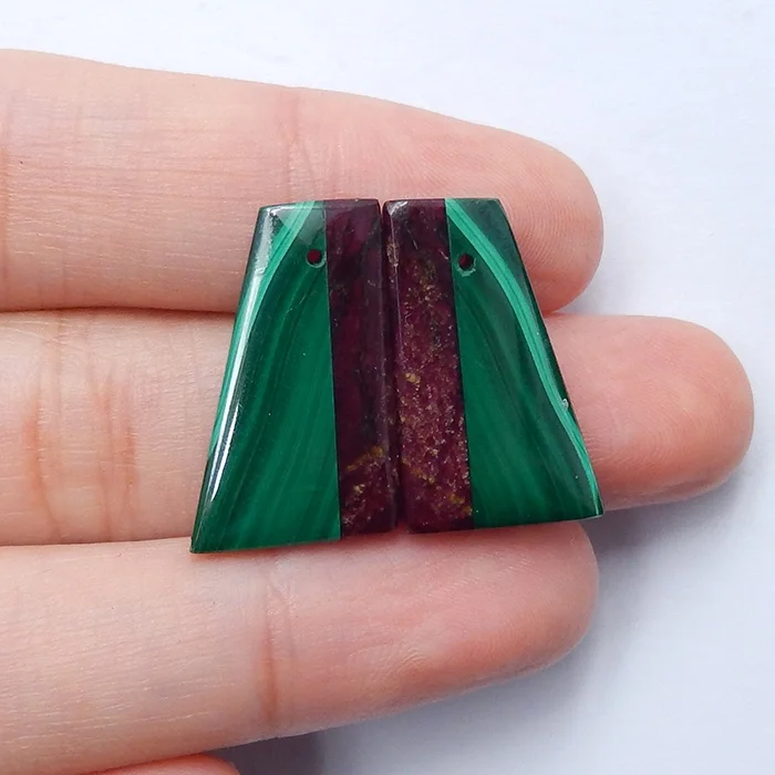 

Sweet Color Combo of Malachite African Purple Stone Beads Earring Set Gemstone Hand Carved 20x11x13mm 4.5g