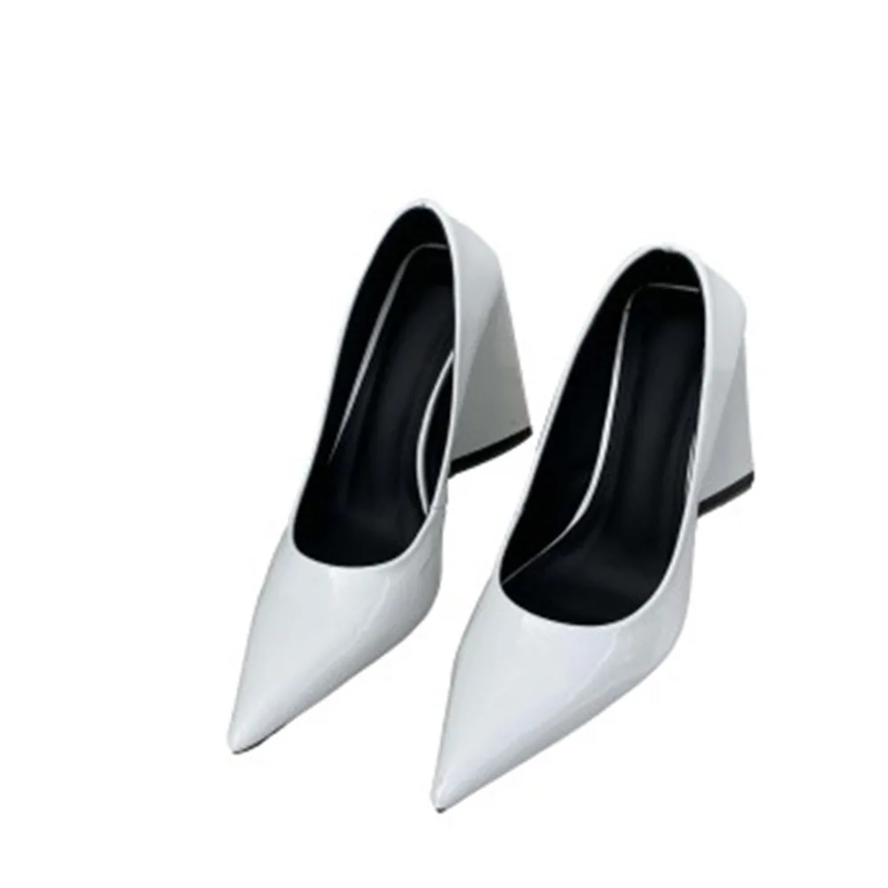 

2022 Factory New Arrivals Ladies Pumps Pure Color Pointed Triangle Heel Simple Style All-match Ladies High Hee