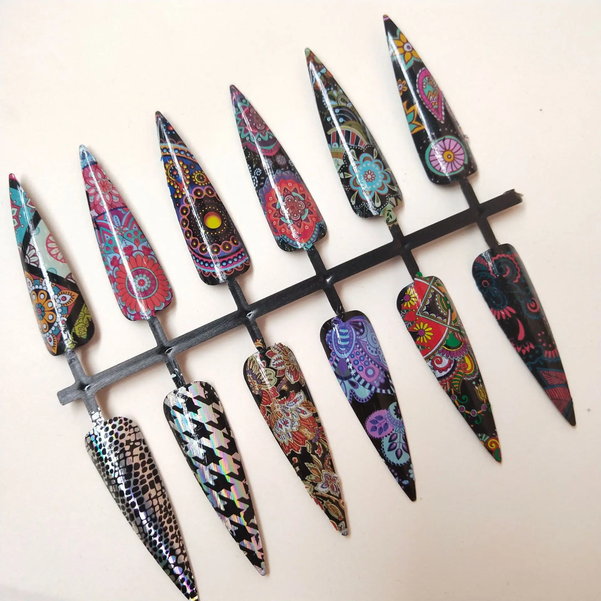 

2021 Retro Pattern Nail Foil Transfer Nail Art Stickers Decals Decoration