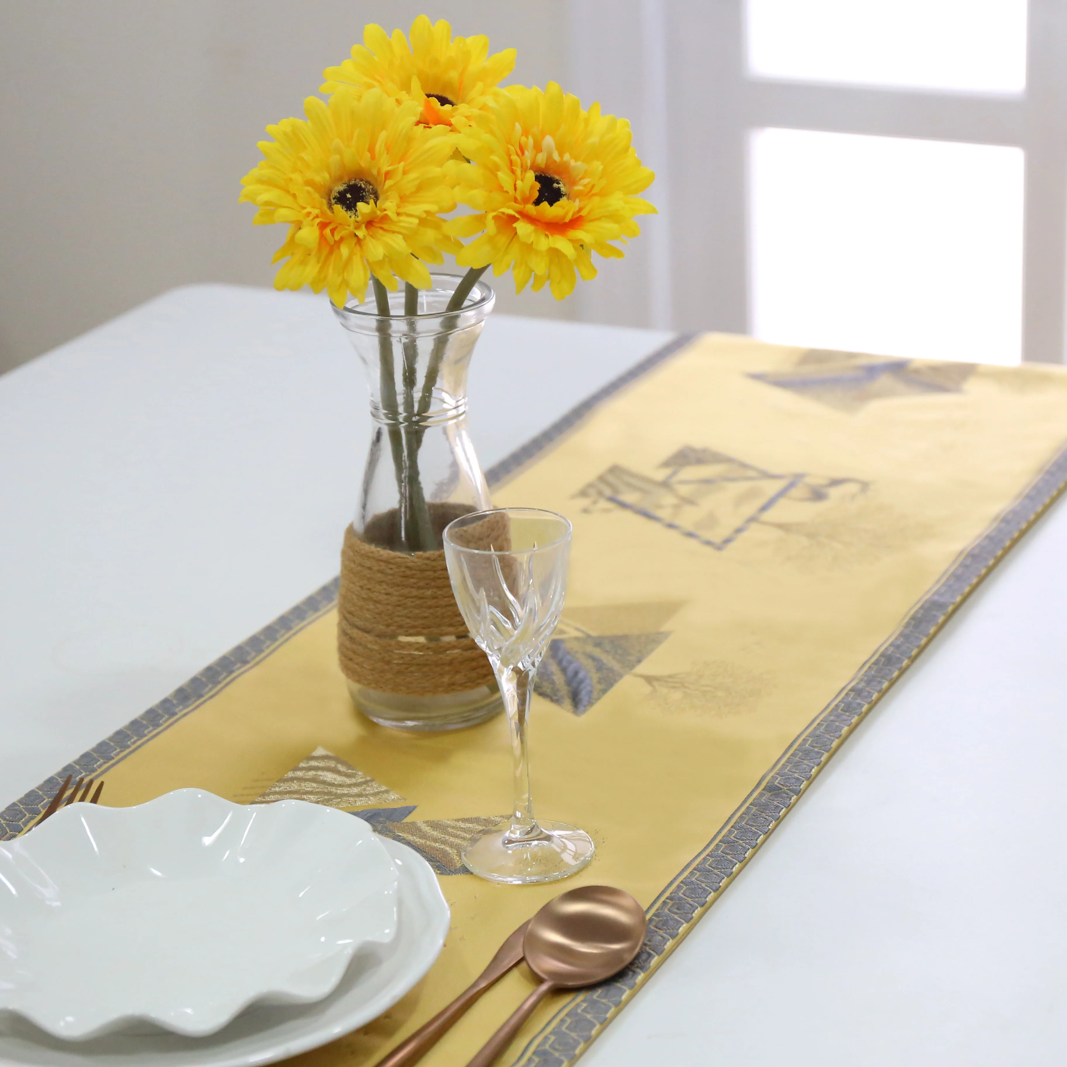 
Modern Custom Jacquard Table Runner Cloth Embroidered Fabric Teal Table Runner For Wedding Party Christmas Home Decoration 