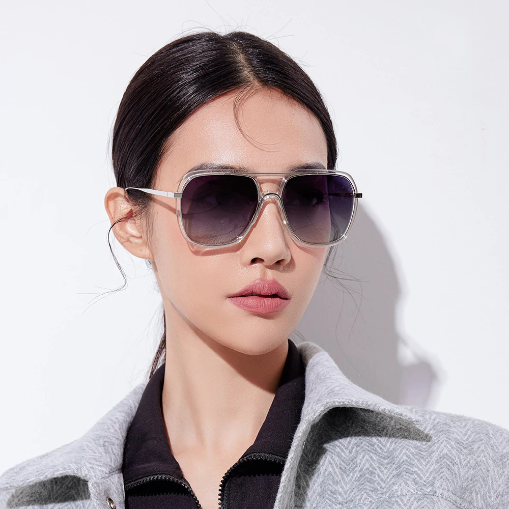 

2022 Metal Frame Square Gafas De Sol Sun Glasses Fashionable Women Trendy Sunglasses