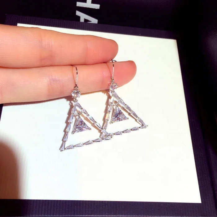 

New Triangle Earrings Dangle Earrings For Women Rhinestone Drop Earrings Fashion Jewelry For Girls Gift, Picture shows