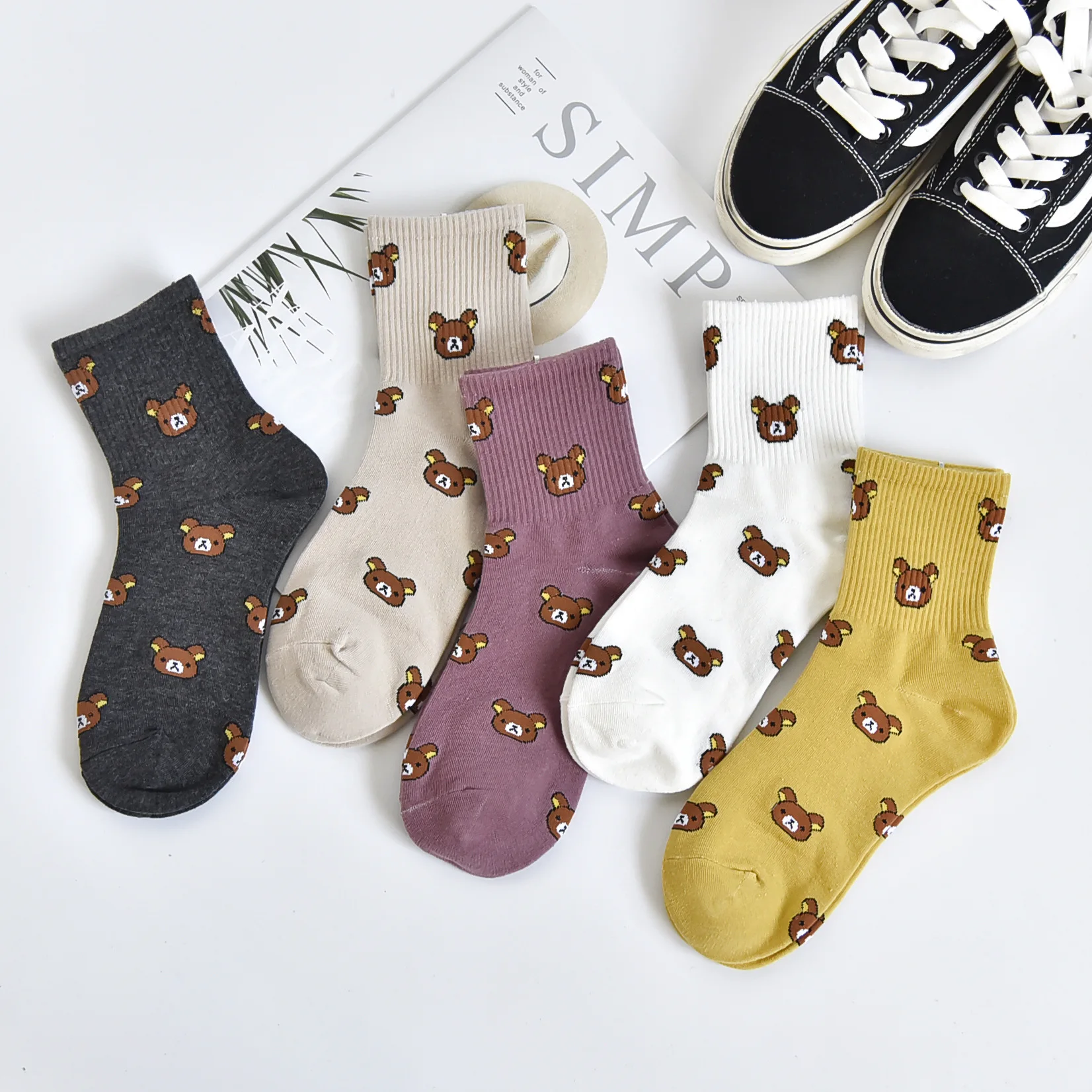 

Autumn new socks female cute bear print fashion girls socks