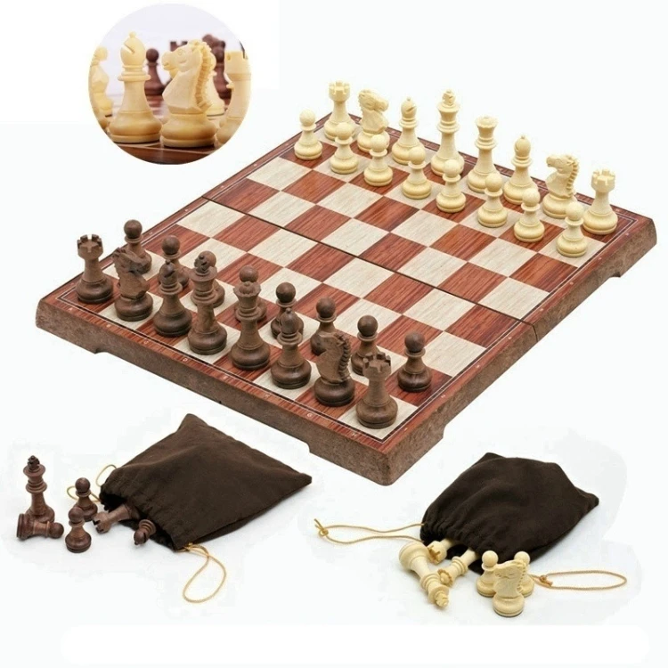 

Hot Selling Outdoor Play Toy Wooden International Chess Folding Chess Board Game
