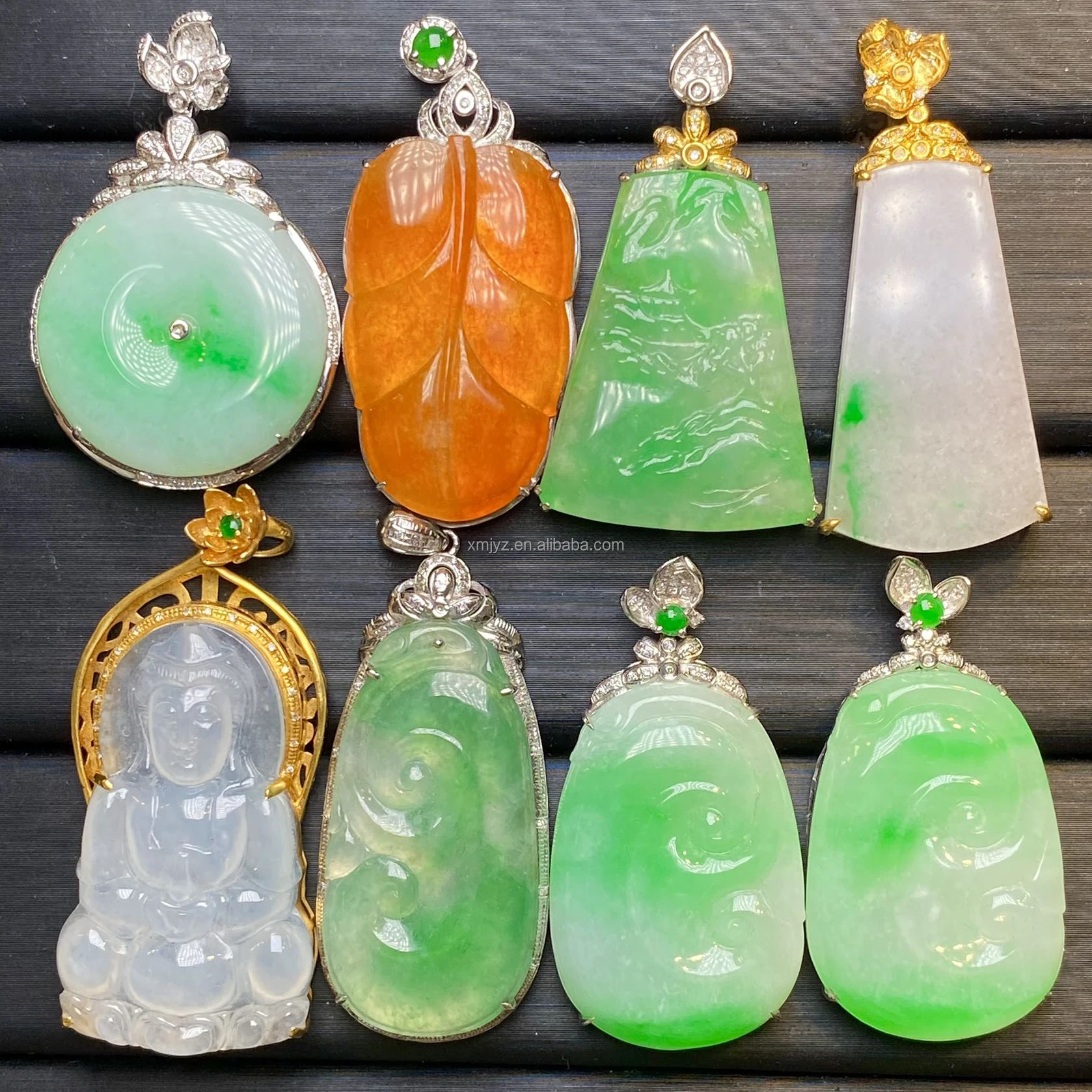 

18K Gold Diamond Pendant A Grade Jadeite Shuye Ruyi Guanyin White Gold Jade Buddha Pendant Necklace