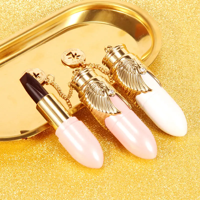 

Fashion Cute Angel Wings Design With Gold Chain Silk Soft Tricolour Lipstick Makeup moisturizing lipstick