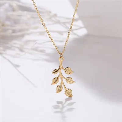 

Simple Necklace Plant Pendant Popular Gold Leaf Necklace for Women