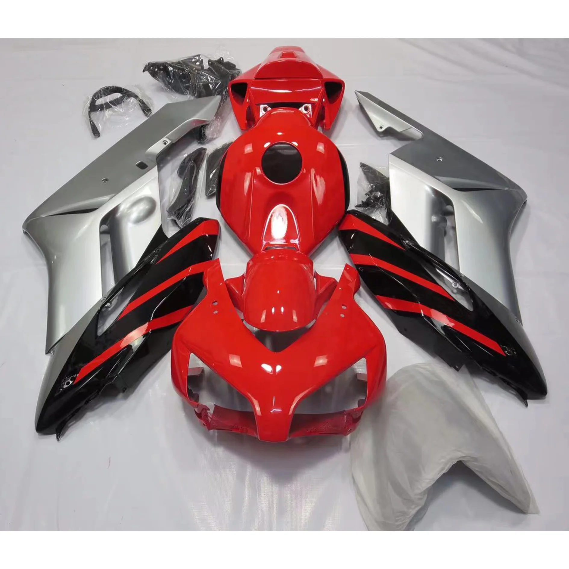 

2022 WHSC Silver And Red OEM Motorcycle Accessories For HONDA CBR1000 RR 2004-2005 04 05 Motorcycle Body Systems Fairing Kits, Pictures shown