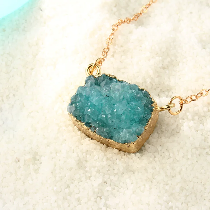 

New Design Delicate Blue Natural Stone Square Pendant Necklace Lake Blue Quartz Druzy Square Necklace for Women, Picture color