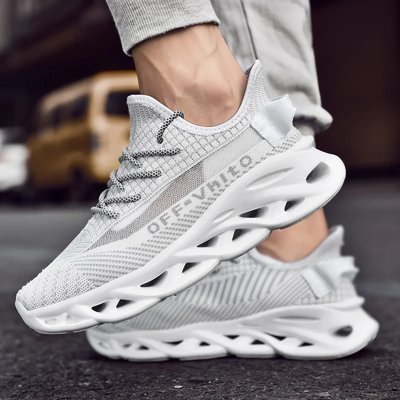 
wholesale fashion hot sale footwear Luminous lace up flyknitted sports shoes men yeezys shoes hemp sneakers 