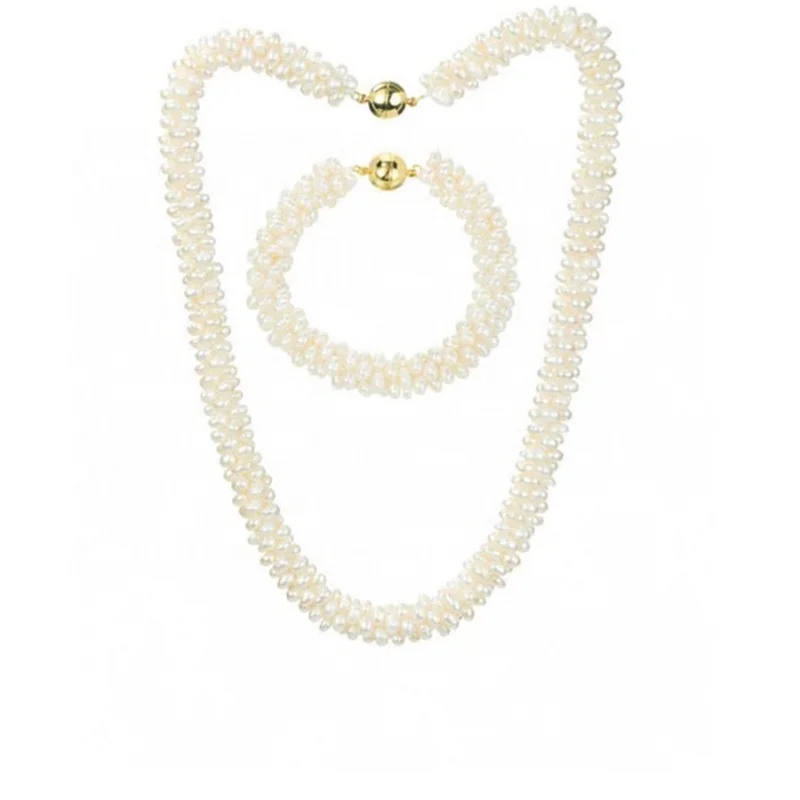 Autumn and Winter New Sweater Chain Magnet Niche Everything Hand Woven Natural Freshwater Pearl Necklace Female