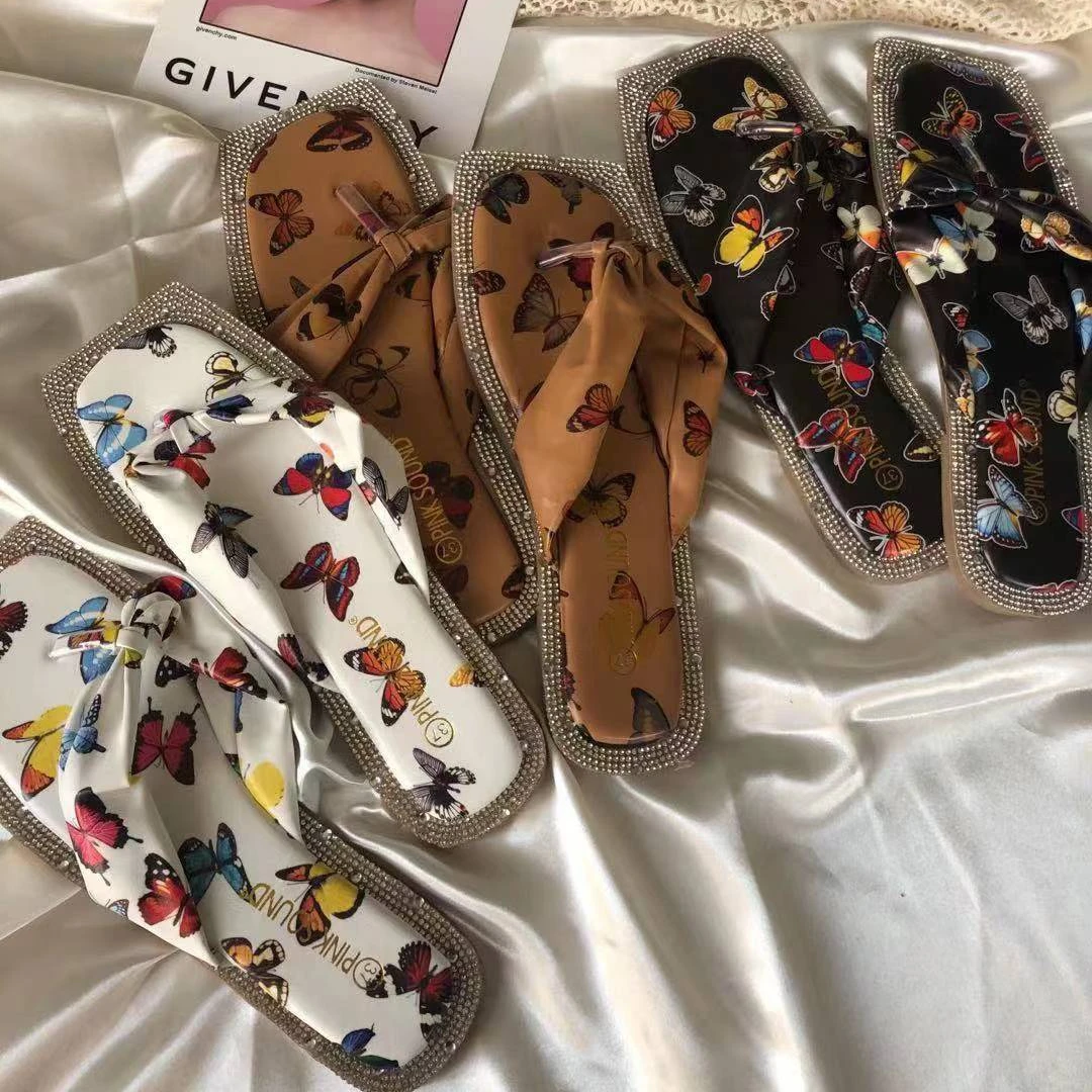 

2021 summer wholesale rhinestone butterfly slippers women leather flip flops square toe sandals outdoor flat casual shoes, 3 colors as picture