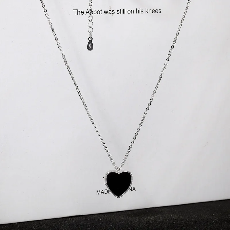 

High Quality Wholesale Fashion Designs Minimalist daily Heart of spades shaped necklace for Women, Silver