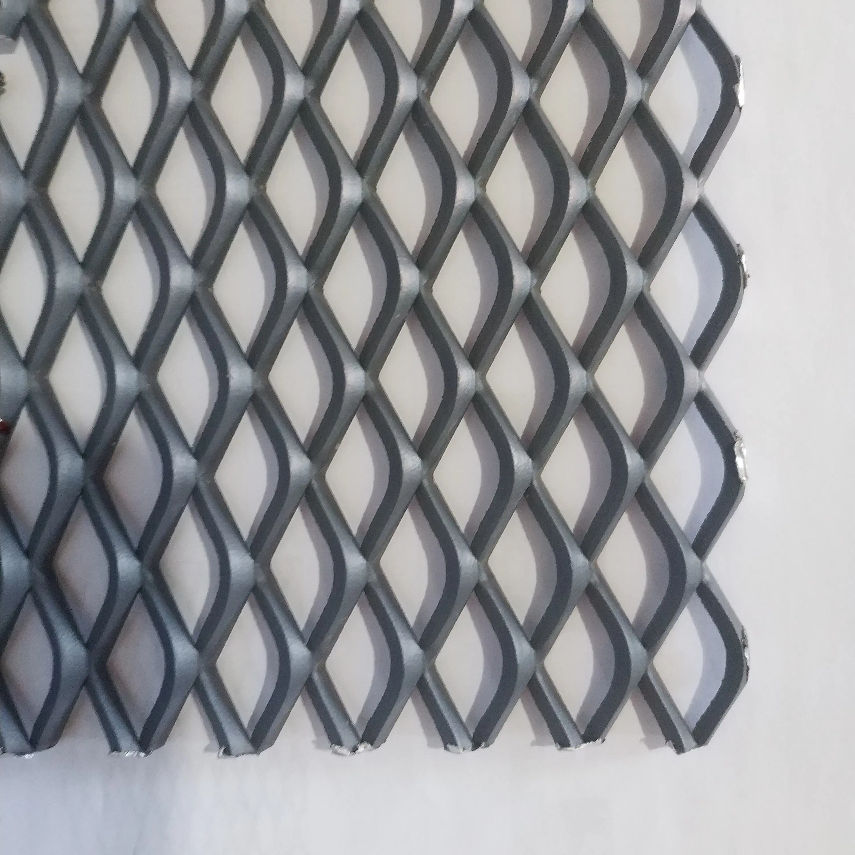 Качественное производство металлической сетки на заводе