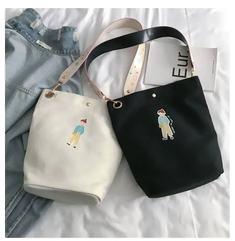 

Wholesale custom trend printed cotton bucket bag, White/black