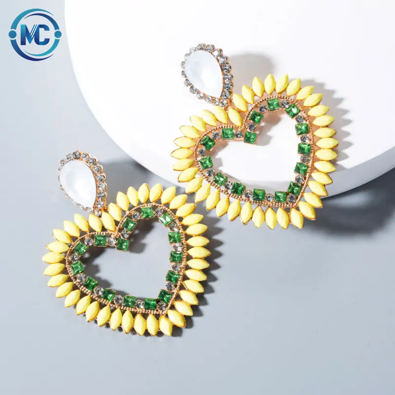 

2021 Luxury fashion ladies earrings heart diamond women earring sets 2021
