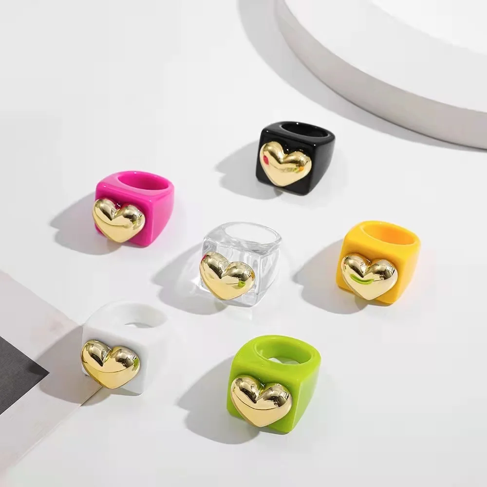 

2021 hot girl geometric big resin ring color gold plated love generous acrylic resin ring