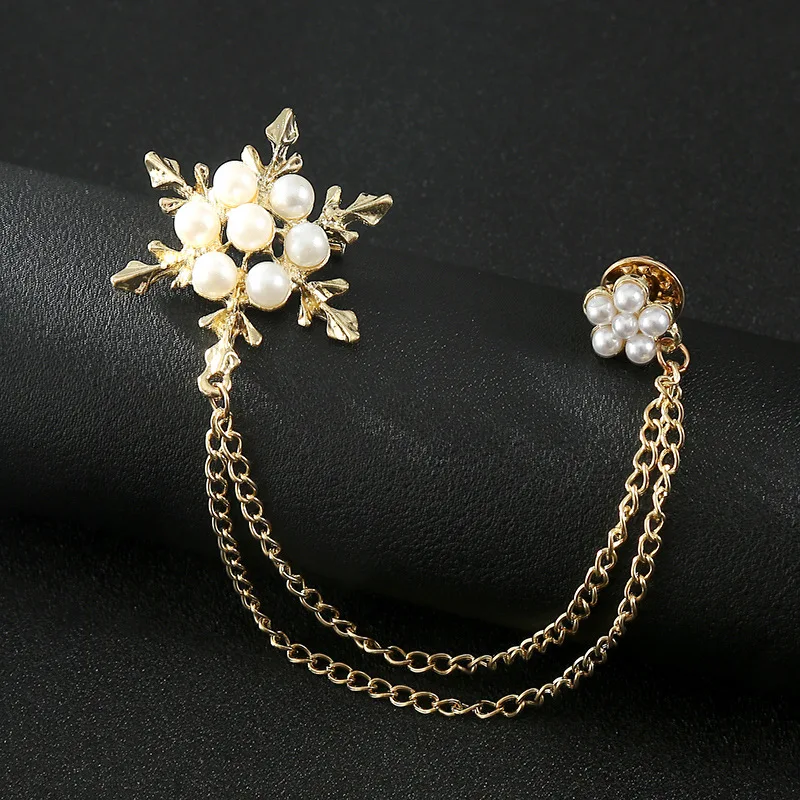 Luxury Vintage Butterfly Brooch Women's Rhinestone Crystal Fashion Jewelry with Chain for Wedding Party Gift