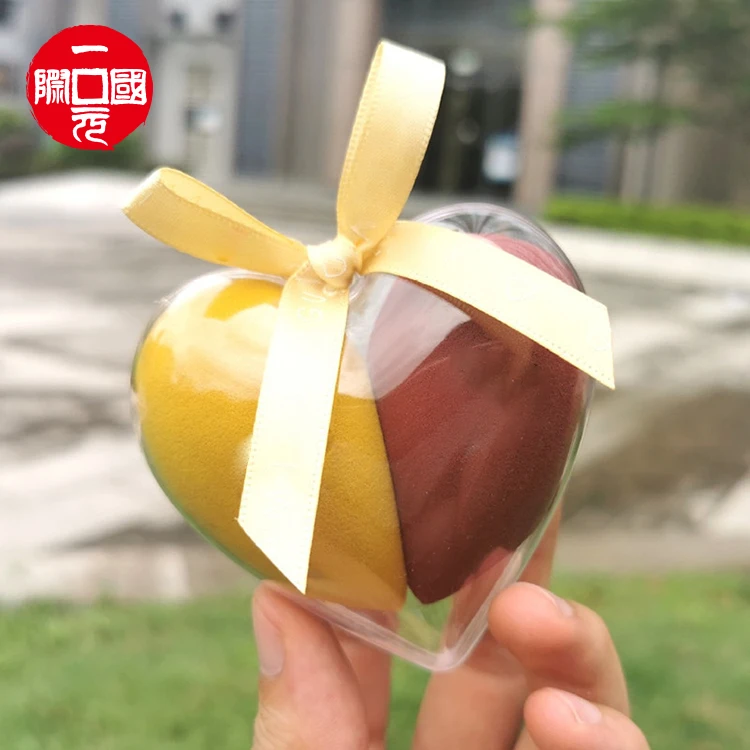 

One dollar 2pcs foundation beauty makeup sponges with packaging heart shape makeup sponge case