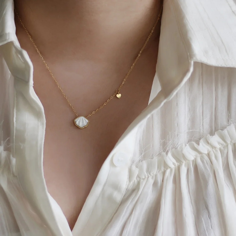 Joolim Classic Endless Chic 18K Gold Plated  Dainty Elegant Heart Shell Pendant Stainless Steel Necklace Fashion Jewelry
