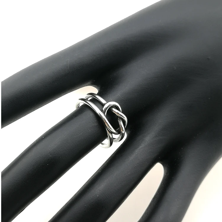 

March Expo 2021 Amoryubo Wholesale Stainless Steel Silver Plated Coil Rings For Lady Women Jewelry