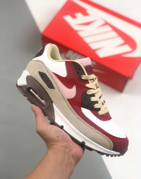 

Nike Air Max 90 Air Cushion Running Sneakers