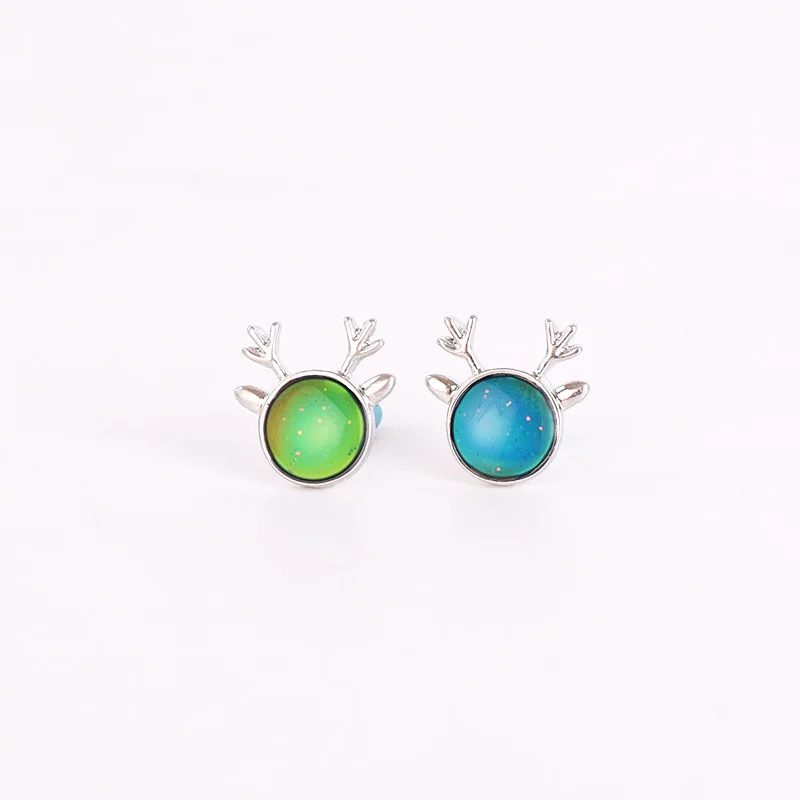 

Christmas Temperature Sensing Elk Deer Head Stud Earrings Women New Fashion Earring Jewelry For Christmas, Picture shows