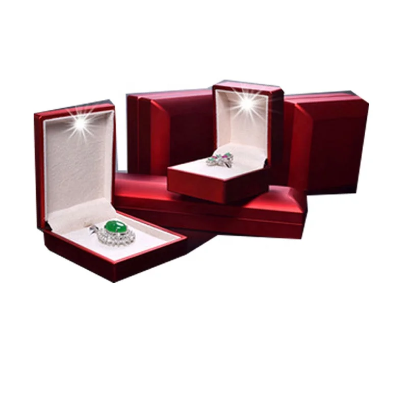 

GUANGLI Rubber Paint Lacquer Led Light Ring Jewelry Box, Custom color