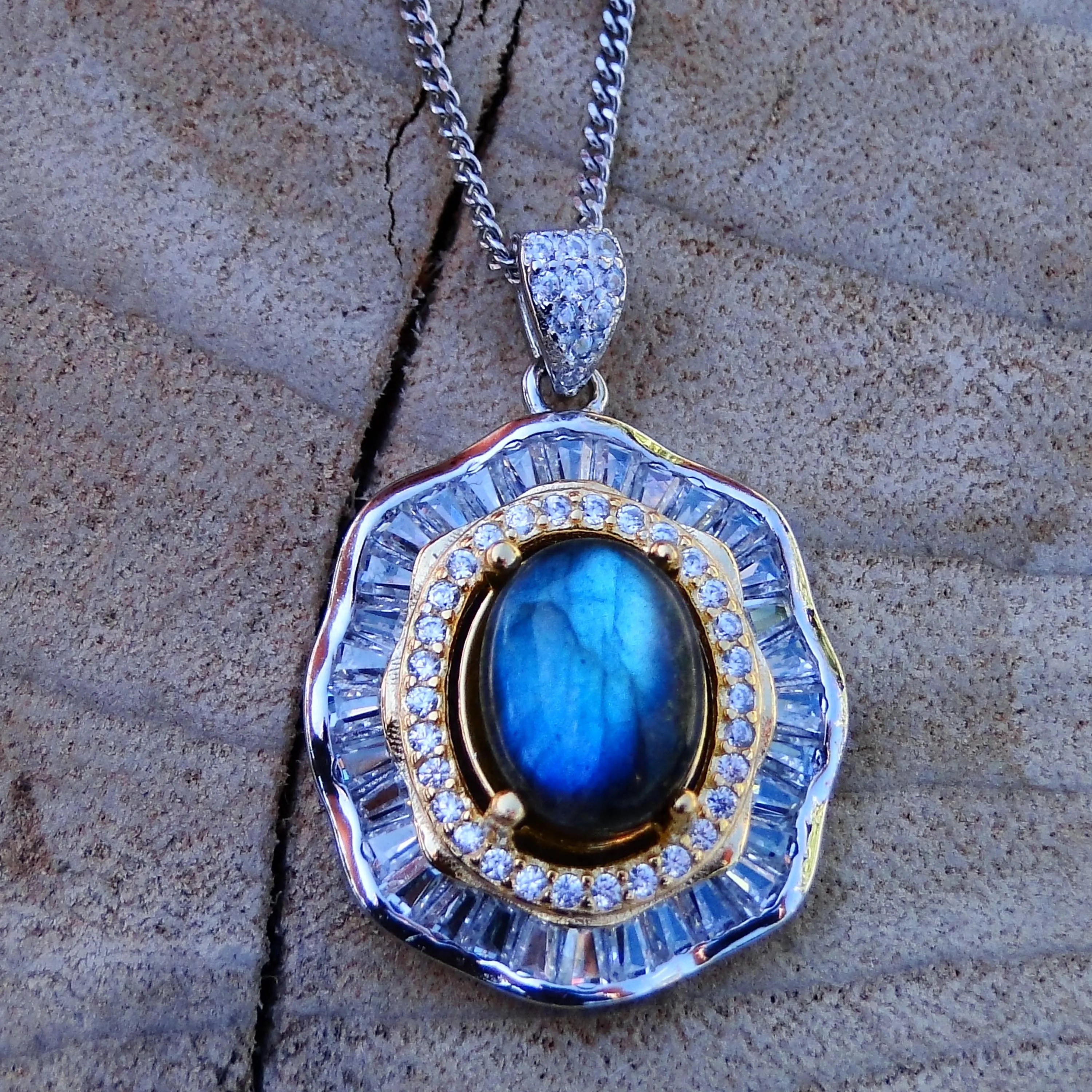 

Classic Sterling Silver Natural Jewelry Labradorite 7x9mm Loose Gemstone Pendant