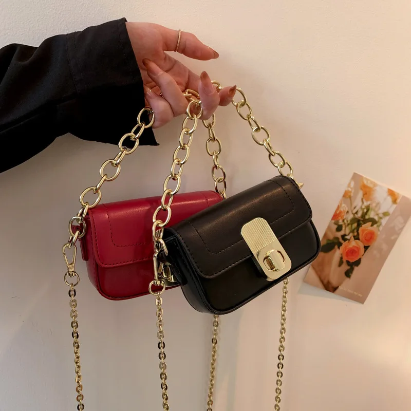 

Children's new retro fashion mini diagonal hand carry small square lipstick earphone women's bag