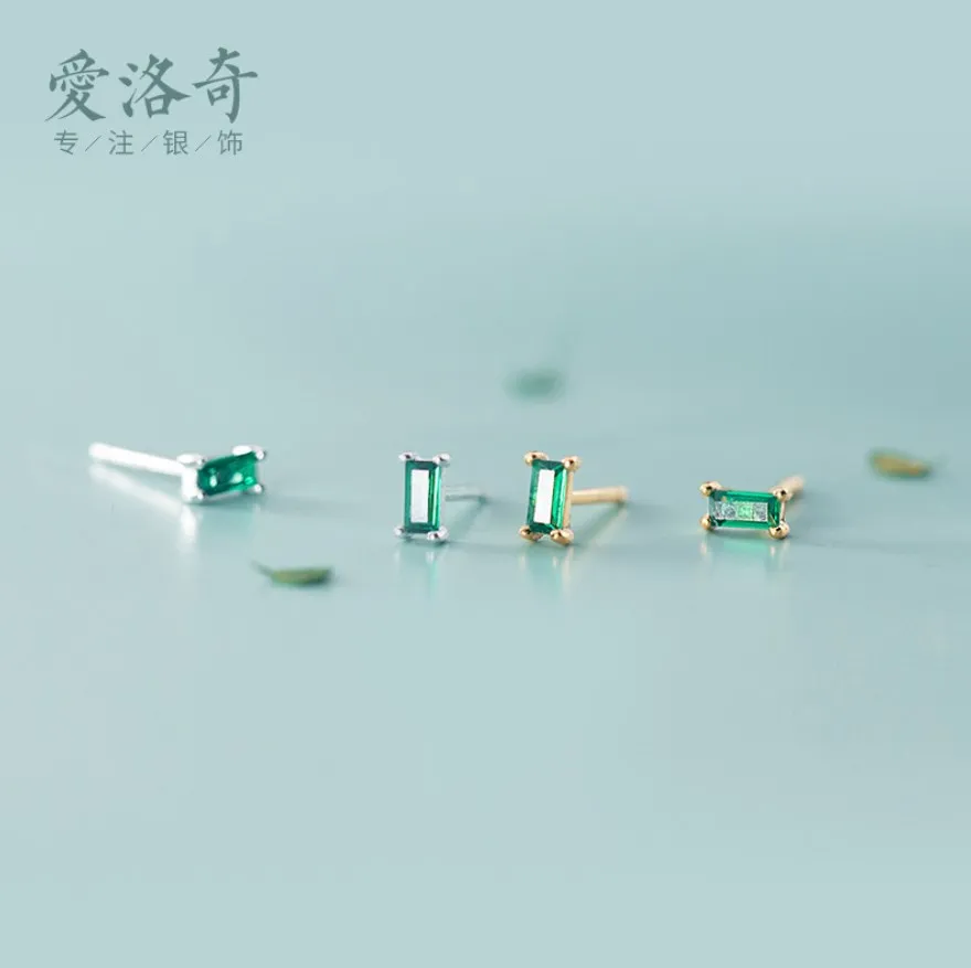 2022 NEW 925 Sterling Silver minimalist Rectangle shape with green cubic zirconia stud earring in 18k gold plated