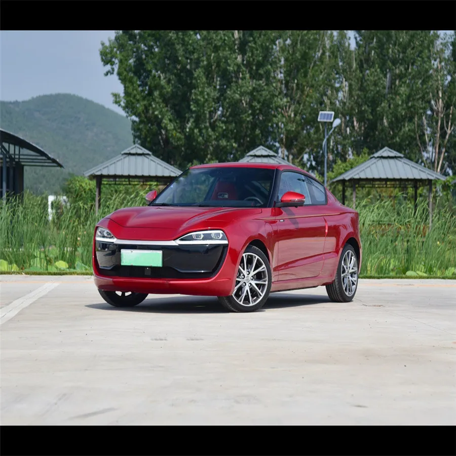 小型迷你电动四座汽车