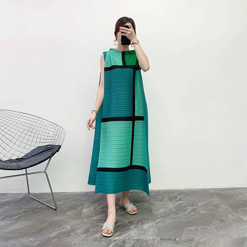 

2021new arrivals dresses women lady elegant Pleated Color Matching Summer Loose Dress plus size women clothing, 4 colors