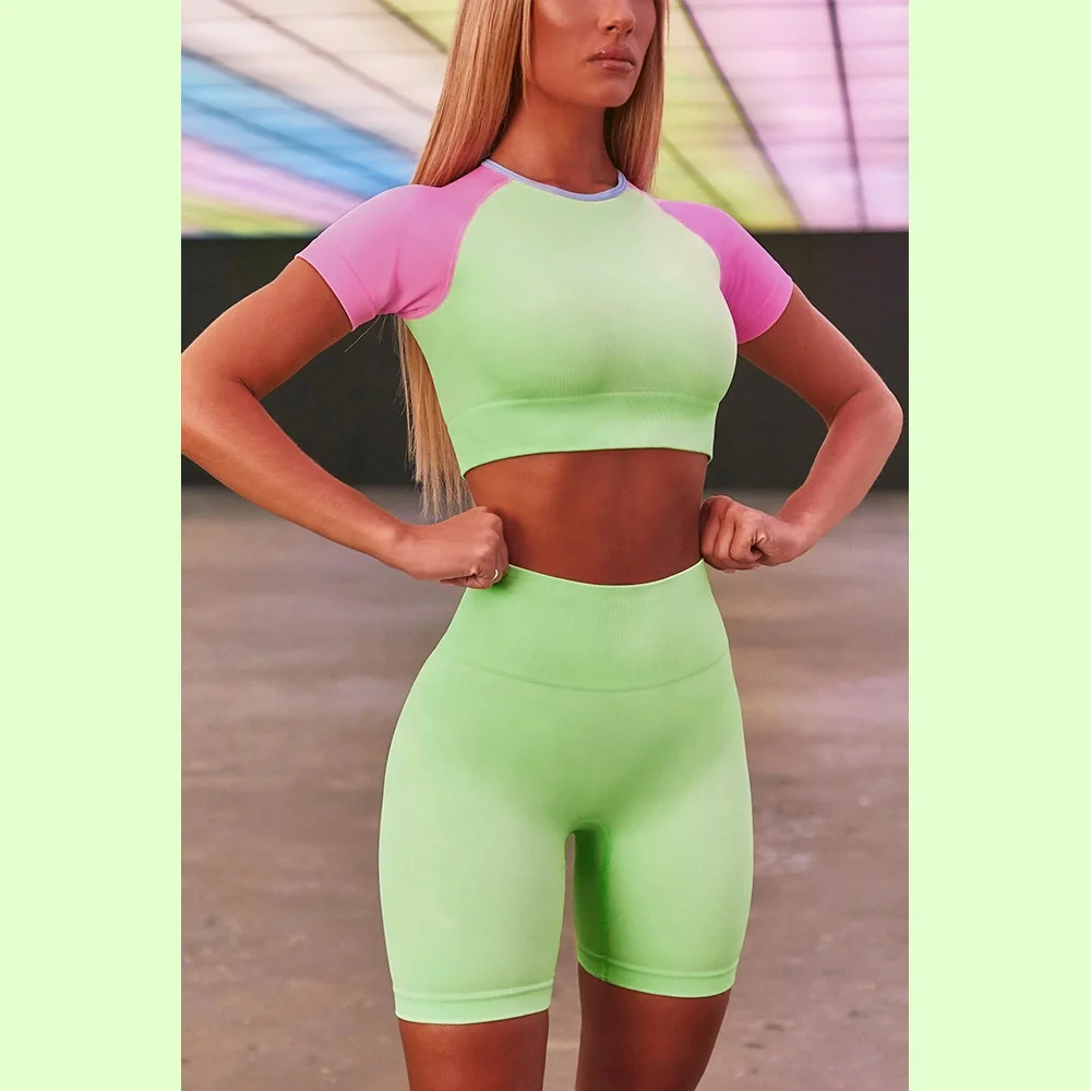 

Wholesale GYM Women Fitness Butt Lift Contrast Color Short Sleeve High Quality Seamless Yoga Shorts Sets