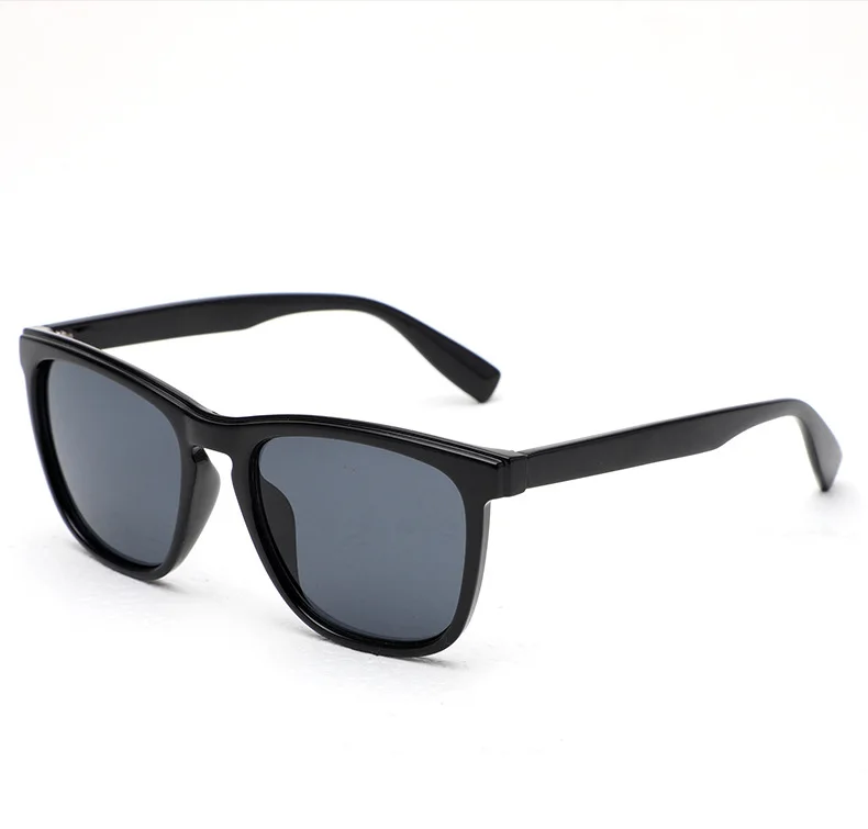 

New designer wholesale custom logo square trendy mens sun glasses womens retro classic sport sunglasses 2022s