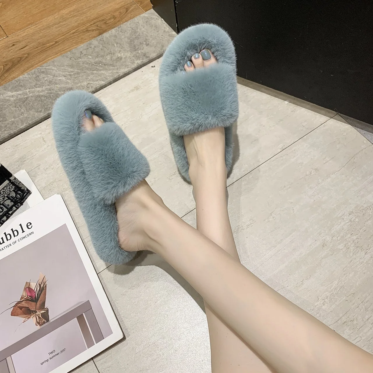 

Korean autumn and winter women's Cross Plush flat slippers fashion plush slippers thick bottom open toe anti-skid slippers