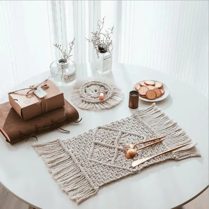 

Heat-Resistant Non-Slip Tablemat Coaster For Home Restaurant Handcrafted Cotton Braid Insulation Mats