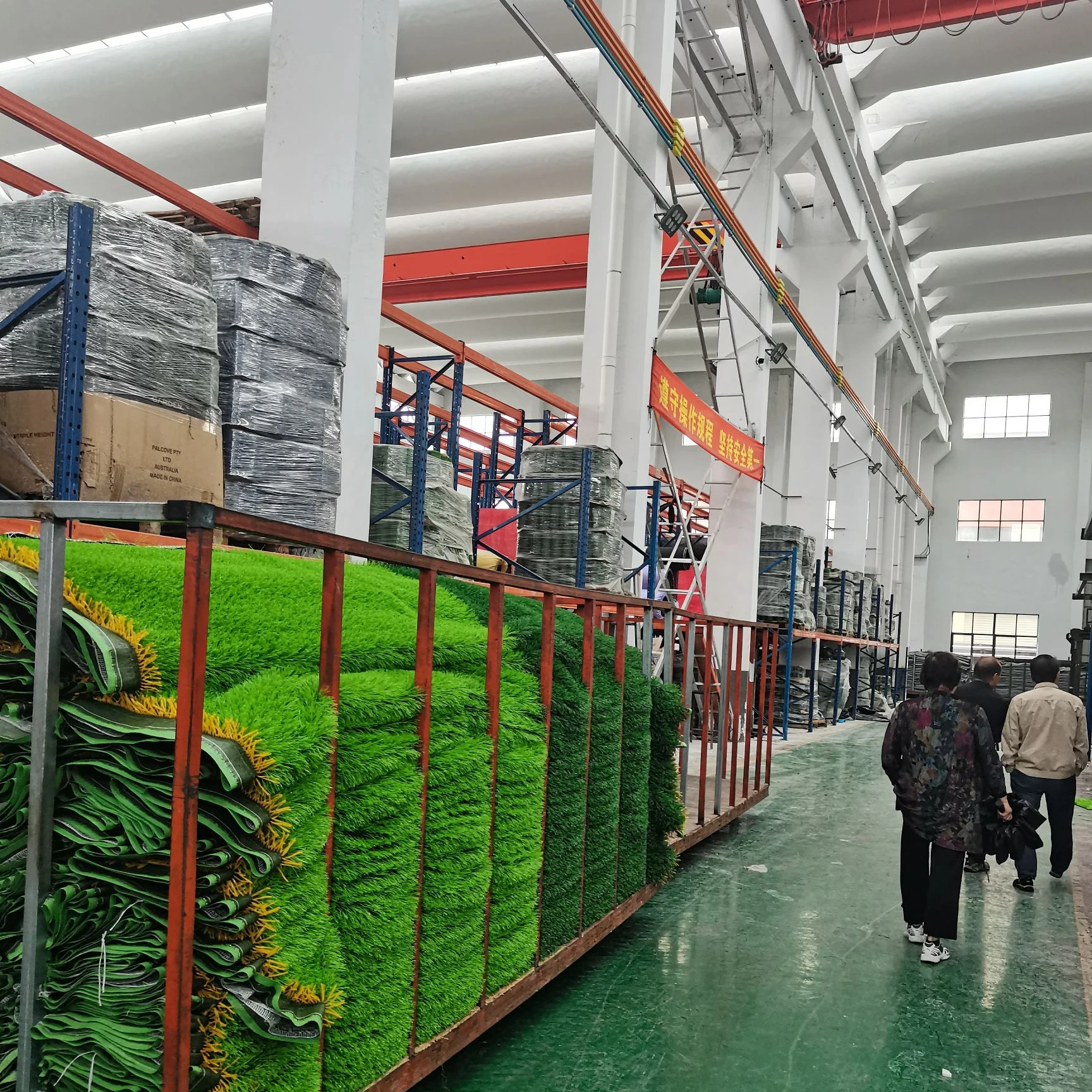 

FACTORY SUPPLIER CHINA artificial lawn grass colorful option customized size for GOLF and FOOTBALL field, Green