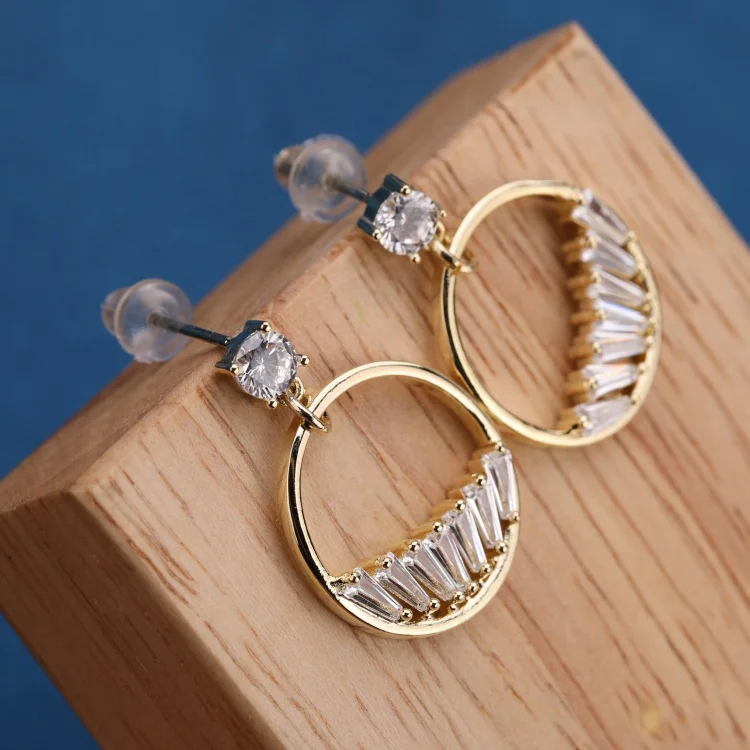 

2021 New Design Diamond Studs Pendant Earrings for Women